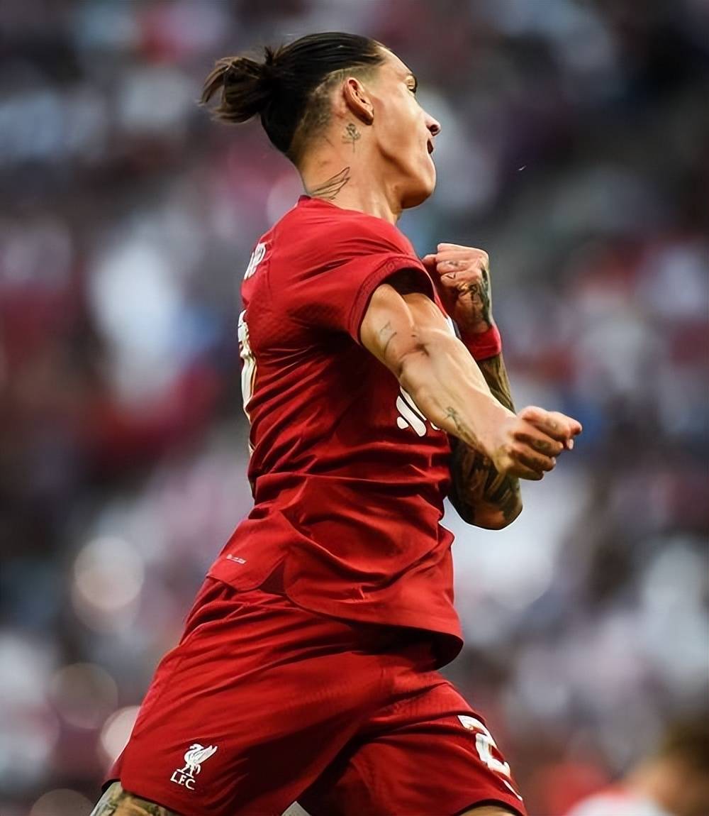 包含关键时刻突围战来临，塞维利亚围绕足总杯复出首秀，悬念犹存，临场指挥获称赞的词条